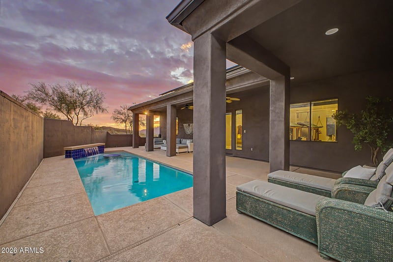 42610 22nd St, New River, AZ 85087
