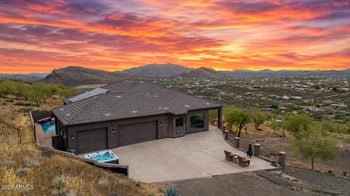42610 22nd St, New River, AZ 85087