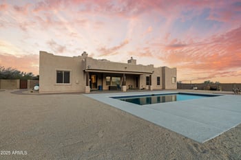 42618 3rd Ave, New River, AZ 85087