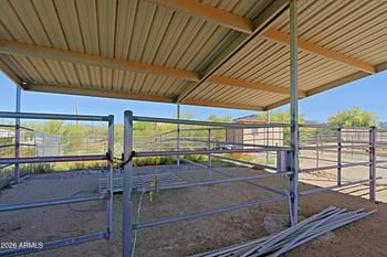 42618 3rd Ave, New River, AZ 85087