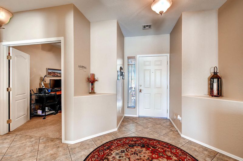 4266 E County Down Dr, Chandler, AZ 85249