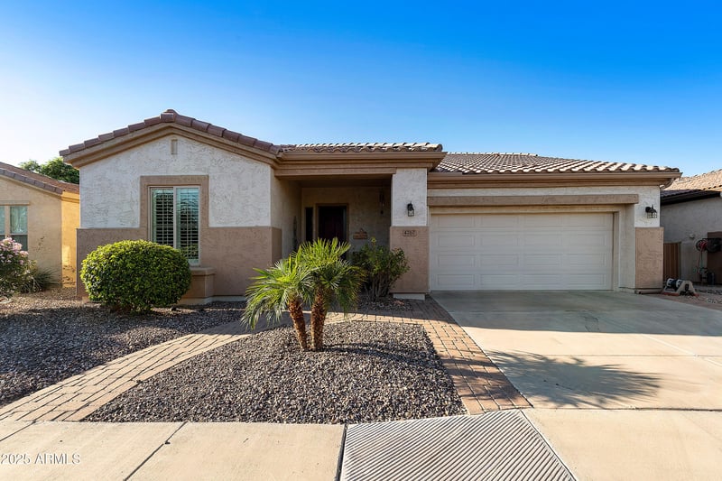 4267 Ficus Way, Gilbert, AZ 85298