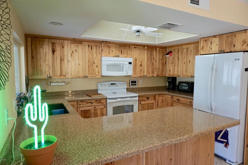 4268 E Yawepe St, Phoenix, AZ 85044