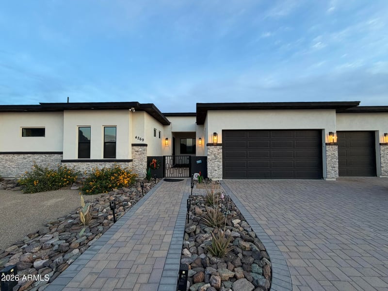 4269 4th Ave, Apache Junction, AZ 85119