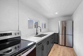 427 31st Ave, Phoenix, AZ 85009