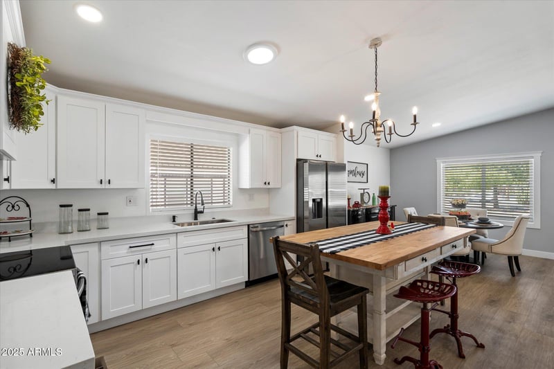 427 80th Way, Mesa, AZ 85208