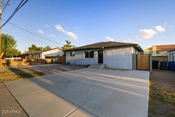 427 Crescent Ave, Mesa, AZ 85204