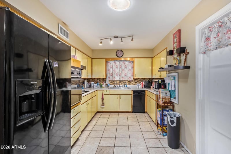 427 55th Pl, Mesa, AZ 85205