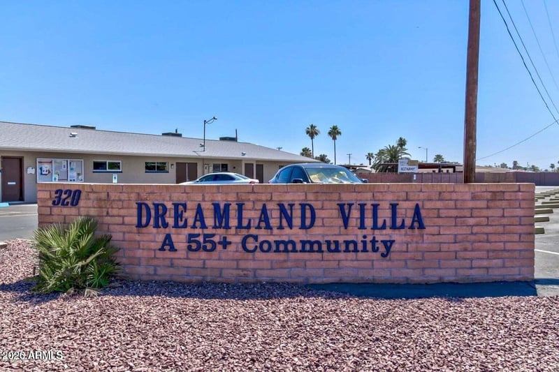 427 55th Pl, Mesa, AZ 85205