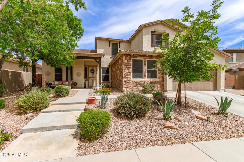 42711 45th Dr, Phoenix, AZ 85087
