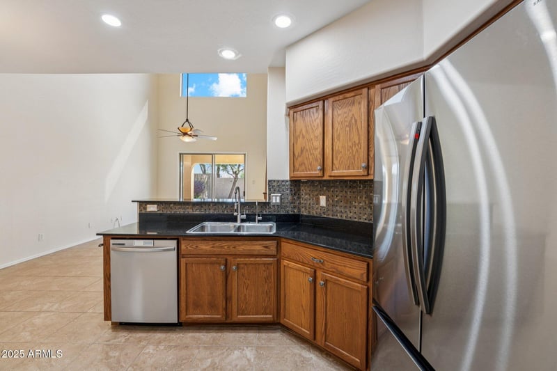 42723 43rd Dr, New River, AZ 85087