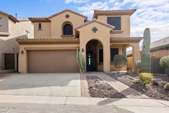 42723 43rd Dr, New River, AZ 85087