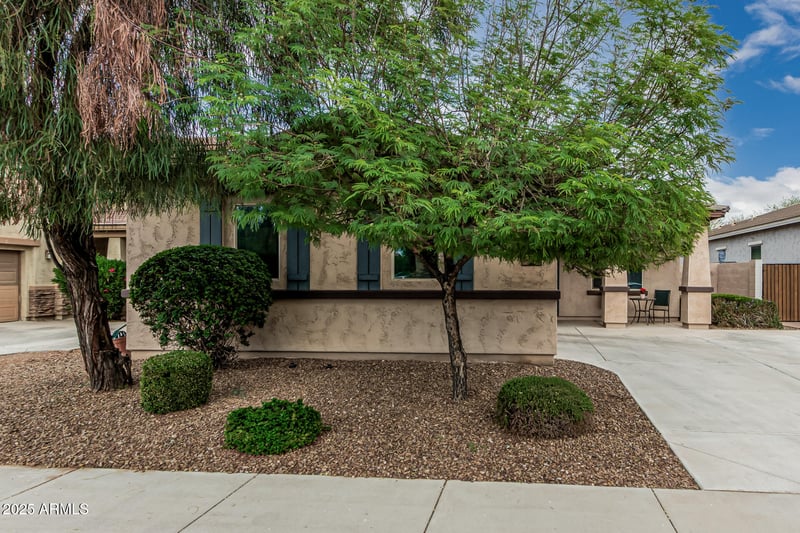 4273 Red Rock St, Gilbert, AZ 85297