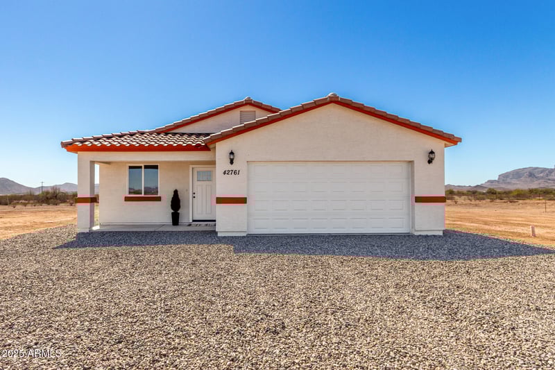 42761 Indianola Ave, Tonopah, AZ 85354