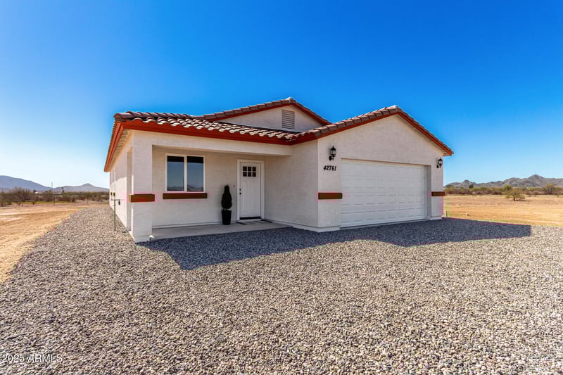 42761 Indianola Ave, Tonopah, AZ 85354