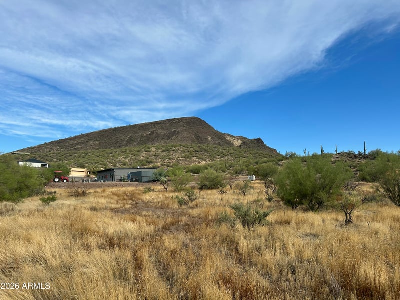 427xx N 18th St #-, New River, AZ 85087