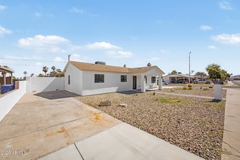 428 Desert Dr, Phoenix, AZ 85042