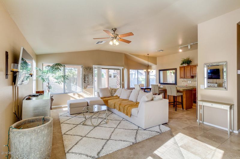428 E Orchid Ln, Chandler, AZ 85225
