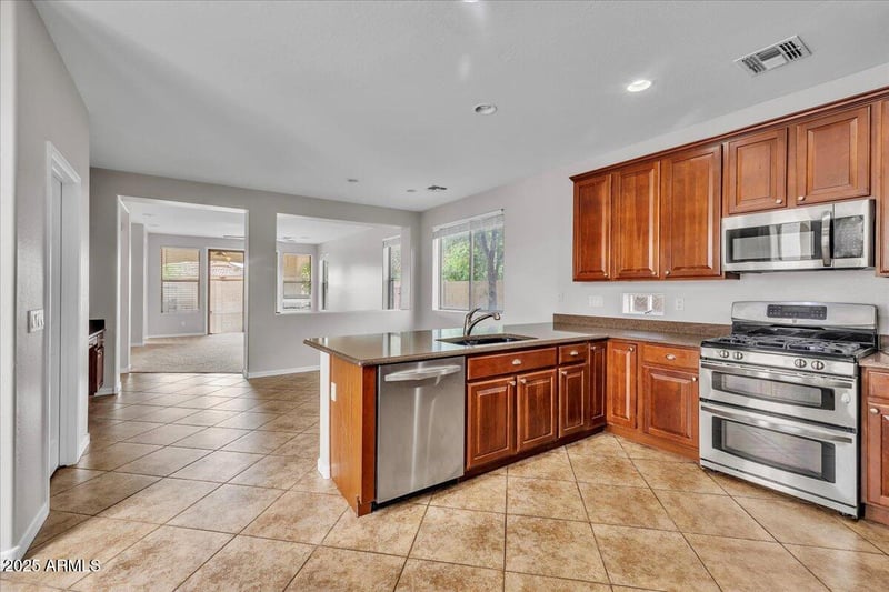 4280 157th Ave, Goodyear, AZ 85395