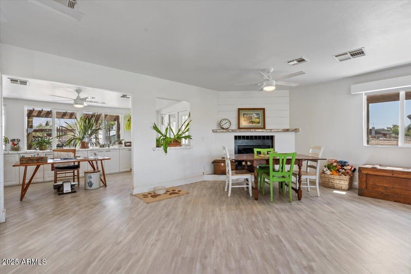 42803 Murphy Ave, San Tan Valley, AZ 85140