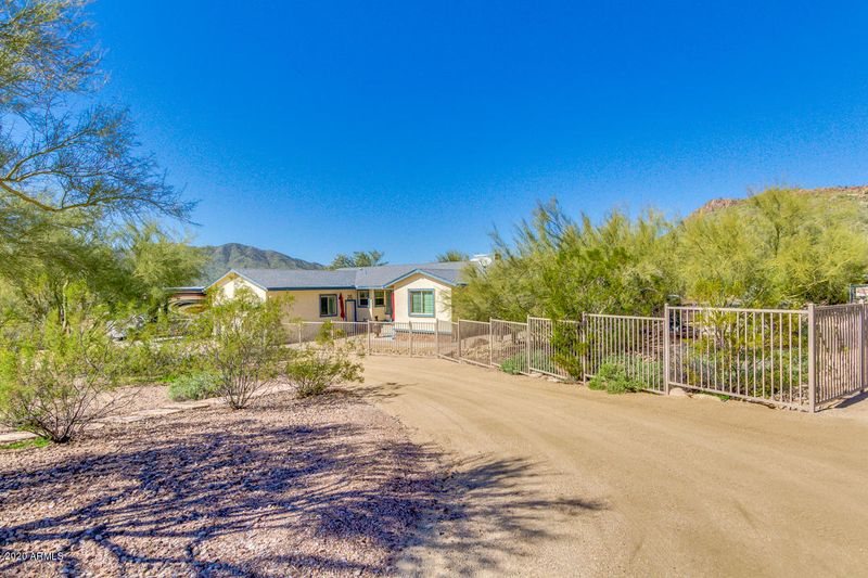 42807 N 7th St, Phoenix, AZ 85087