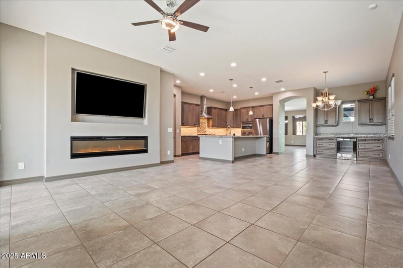4281 Cynthia St, Gilbert, AZ 85295