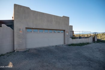 42812 22nd St, New River, AZ 85087