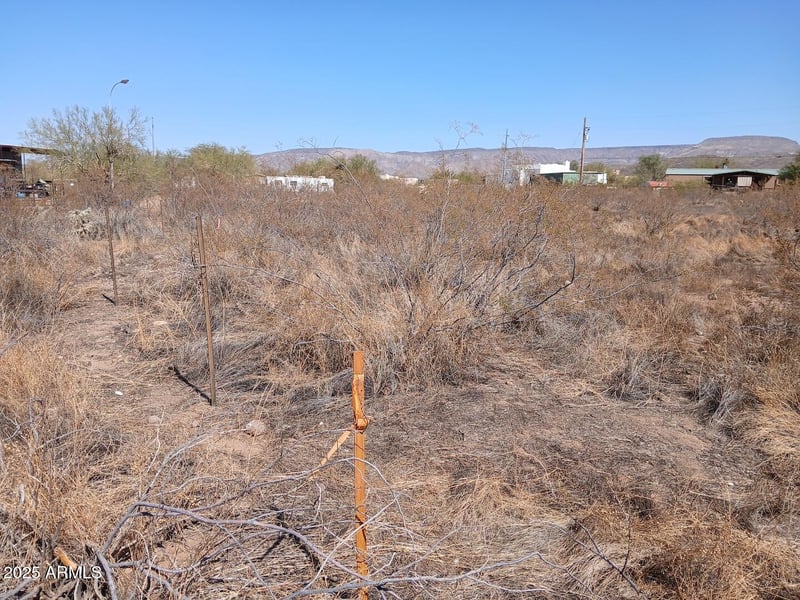 42821 16 St #B, New River, AZ 85087