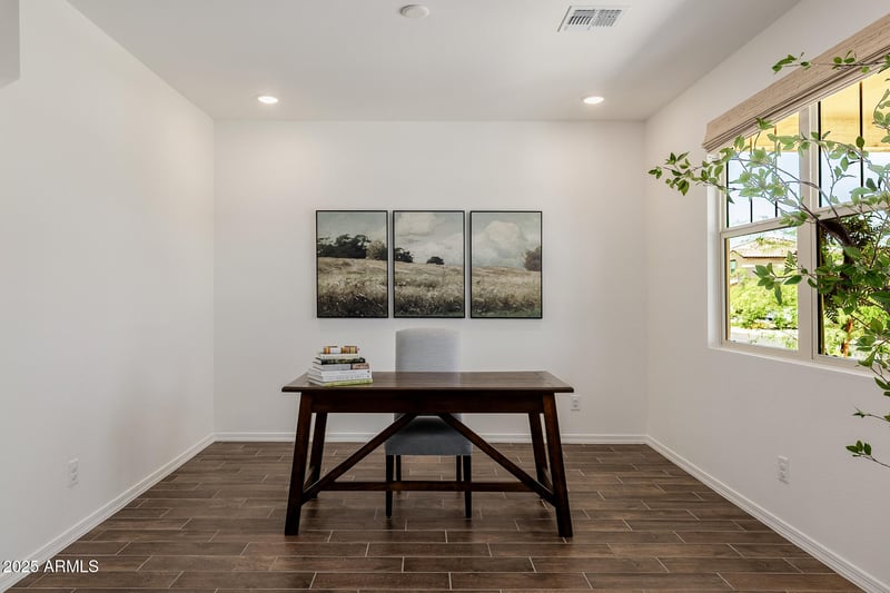 4283 Nora Dr, San Tan Valley, AZ 85144