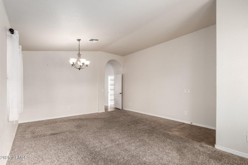 4284 Wildhorse Dr, Gilbert, AZ 85297