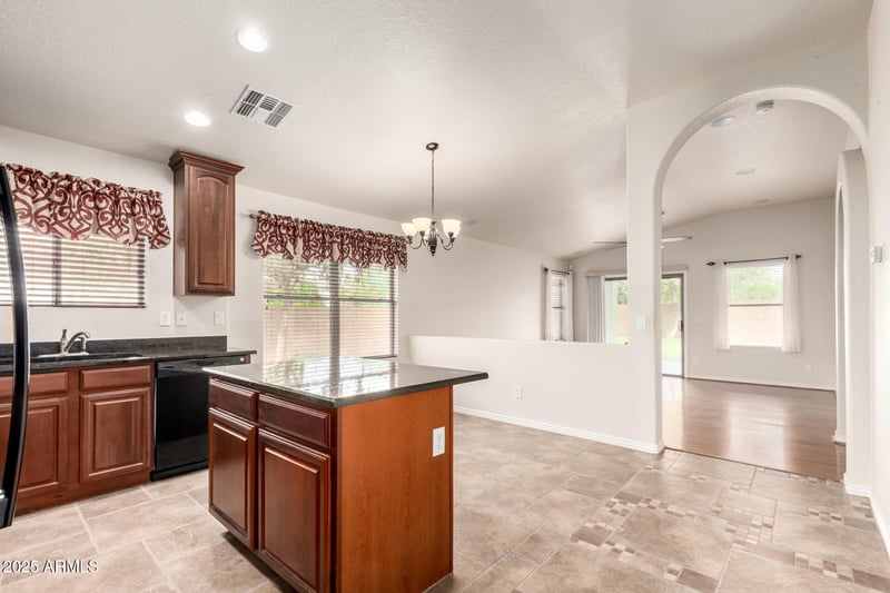 4284 Wildhorse Dr, Gilbert, AZ 85297