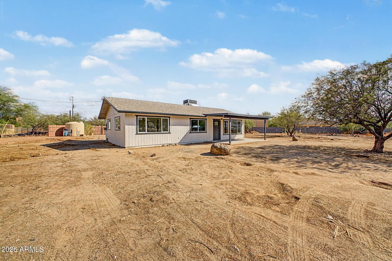 42845 N 7th Ave, New River, AZ 85087