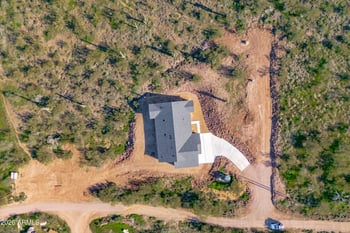 42855 22nd St, New River, AZ 85087