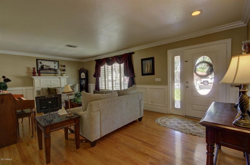 429 E Barbarita Ave, Gilbert, AZ 85234