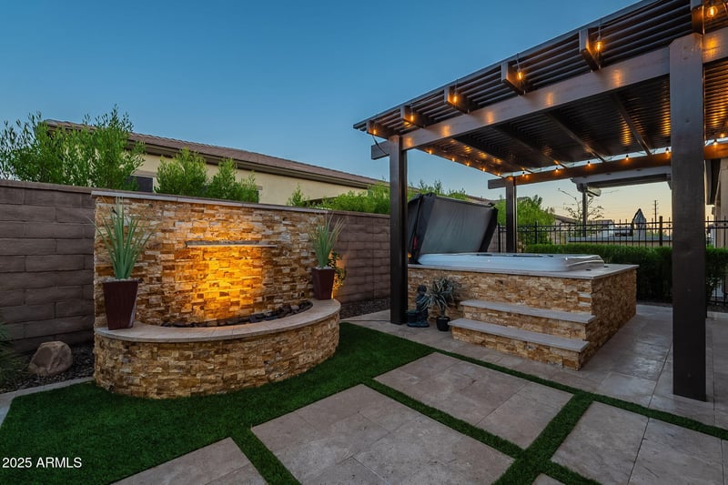 429 Veterans Way, Queen Creek, AZ 85140