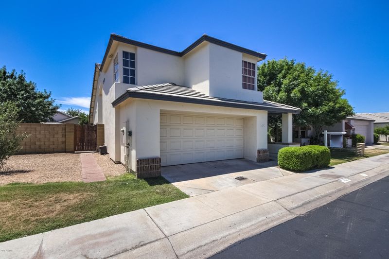 429 W Kathleen Rd, Phoenix, AZ 85023