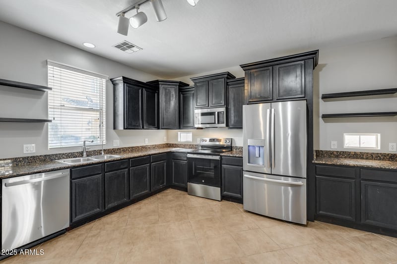 4292 Carla Vista Dr, Gilbert, AZ 85295