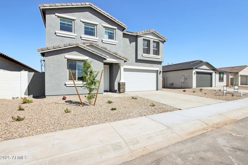 4294 E Bradford Ave, San Tan Valley, AZ 85143