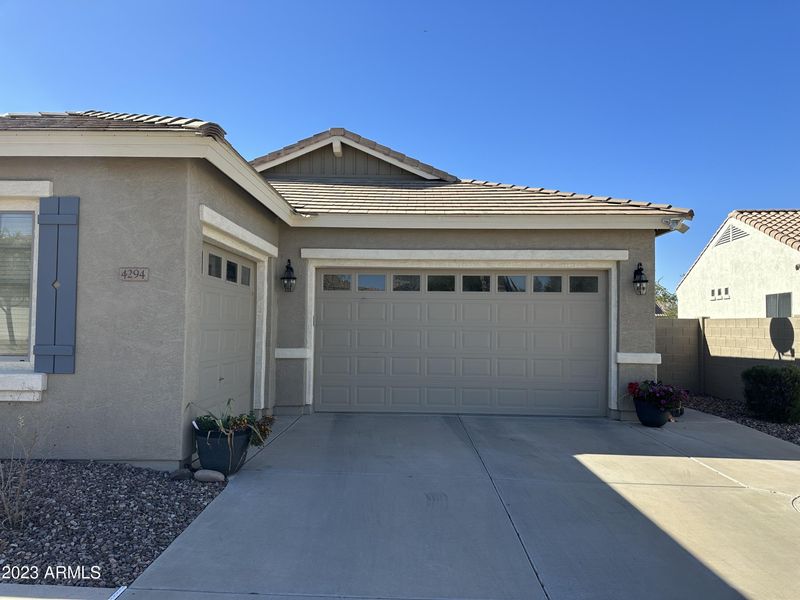 4294 S Summit St, Gilbert, AZ 85297