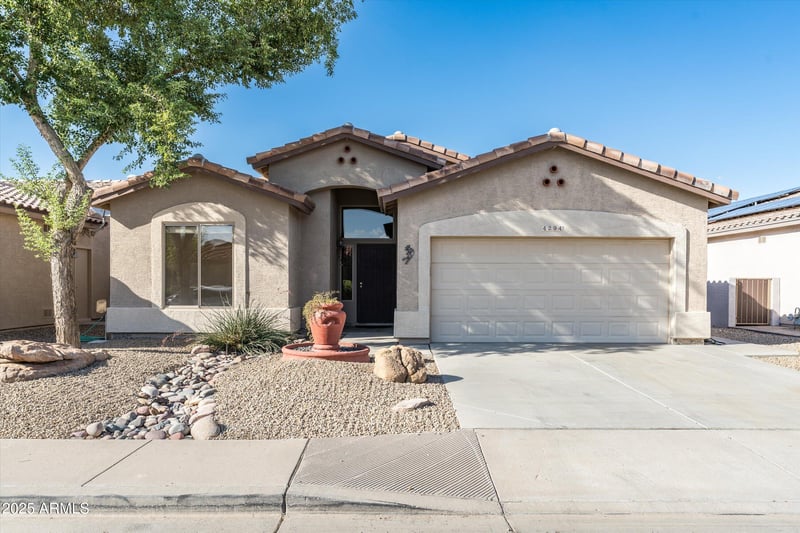 4294 Walnut Rd, Gilbert, AZ 85298