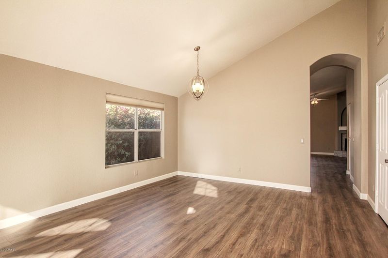 43 S Garnet Rd, Gilbert, AZ 85296