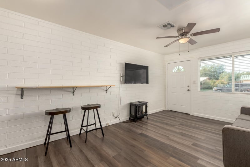 430 Reizen Dr, Morristown, AZ 85342