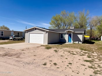 430 Lake Louise Rd, Paulden, AZ 86334