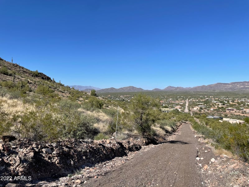 43000 10th St, New River, AZ 85087