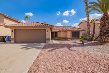 4301 Amberwood Dr, Phoenix, AZ 85048
