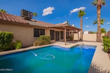 4301 Amberwood Dr, Phoenix, AZ 85048