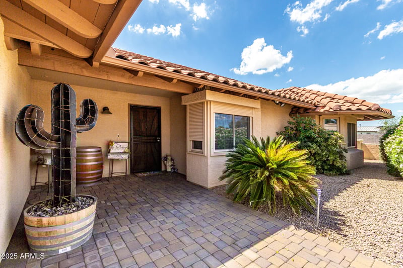 4301 Betty Elyse Ln, Phoenix, AZ 85032