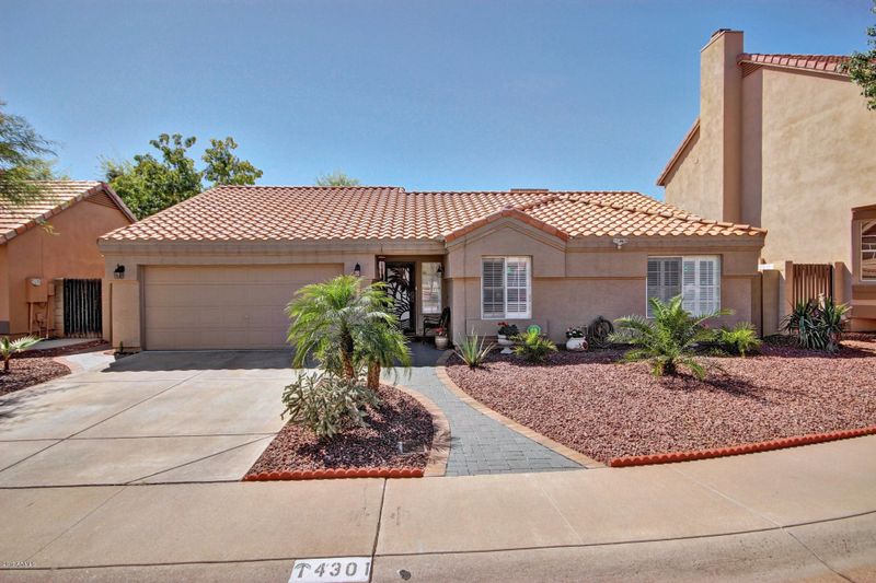 4301 E Muirwood Dr, Phoenix, AZ 85048