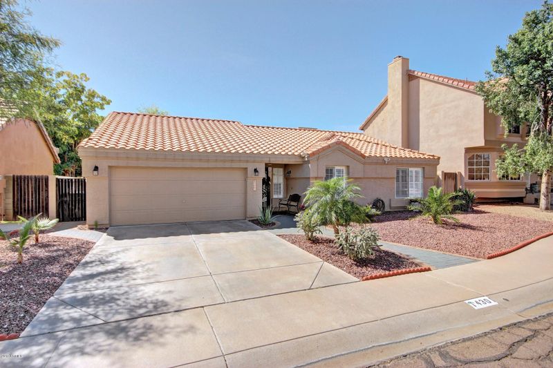 4301 E Muirwood Dr, Phoenix, AZ 85048