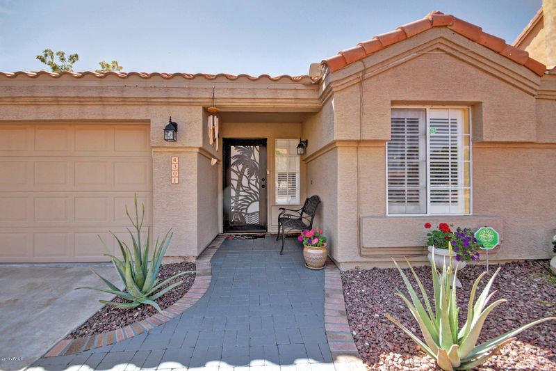 4301 E Muirwood Dr, Phoenix, AZ 85048